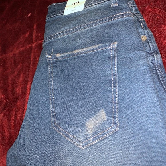 Jeans - Picture 8 of 8